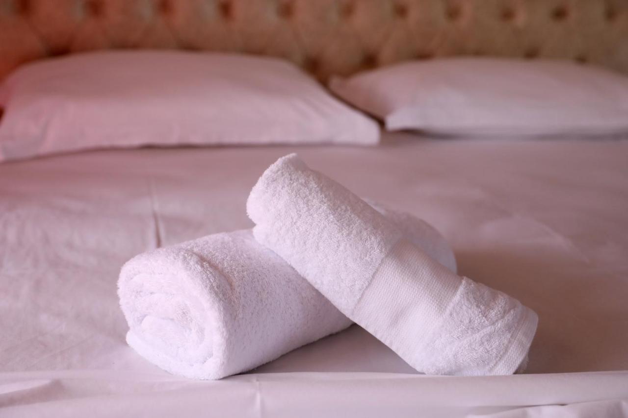 Dolce Italia Hotel Radhima Kültér fotó