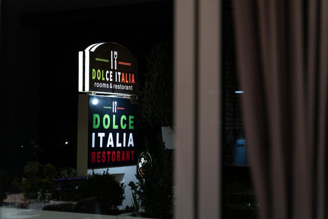 Dolce Italia Hotel Radhima Kültér fotó